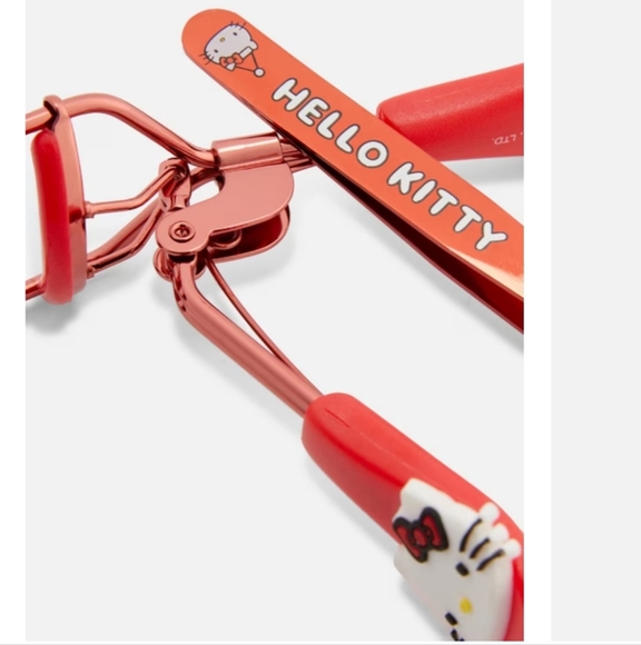 Hello Kitty Sanrio Christmas Eyelash Curler Set - Picture 2 of 4